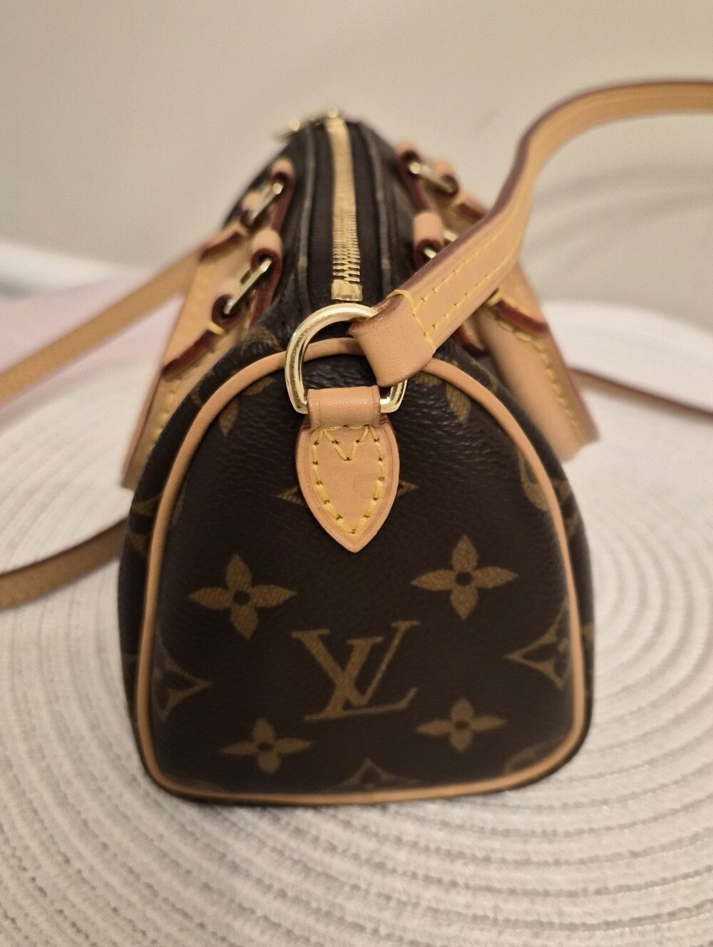 Louis Vuitton Nano Speedy Monogram Crossbody - Picture 4 of 14